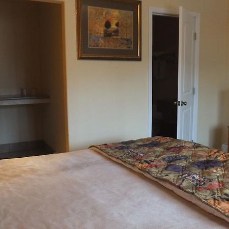 Turtle Bay Lodge Redding Phòng bức ảnh